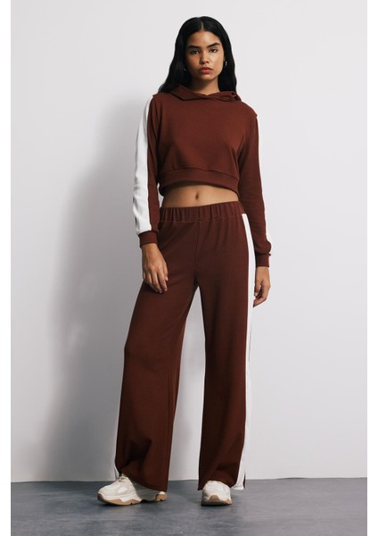 Kapüşonlu Dökümlü Crop Sweatshirt fırsatları