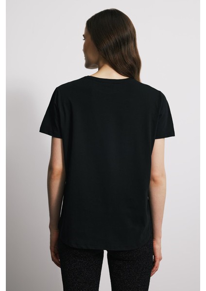 Kısa Kollu Asimetrik Kadın Tshirt