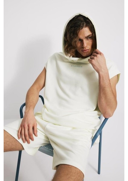 Kapüşonlu Kolsuz Sweatshirt indirimleri