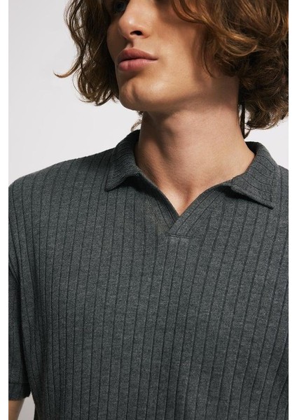 V Yaka Comfort Fit Polo fiyatları