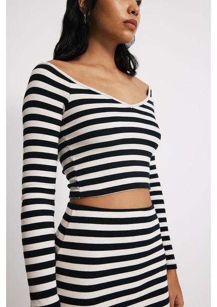 Madonna Yaka Uzun Kol Kadın Üst fiyatları