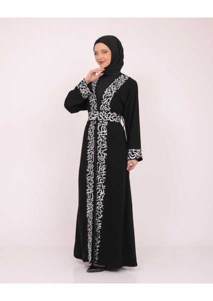 Uzun Kollu Oversize Kalıplı Geleneksel Kalın Arapça Harfları Nakışlı Kadın Geniş Abaya M-3xl C100032 fiyatları