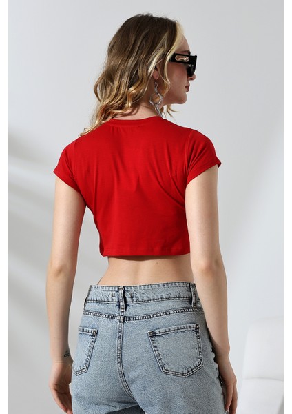 Bisiklet Yaka Kompakt Penye Esnek Kumaş Crop T-Shirt 21750 Kırmızı fırsatları