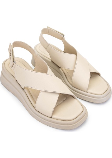 Kadın Hakiki Deri Bej Topuklu Sandalet 878 1118 Bn Sndlt Y24 Bej Dr fiyatları