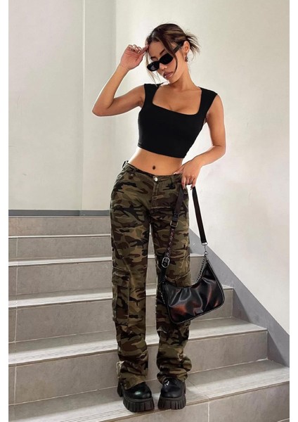 Kadın Siyah Kare Yaka Kalın Omuz Detaylı Fitted Slim Crop