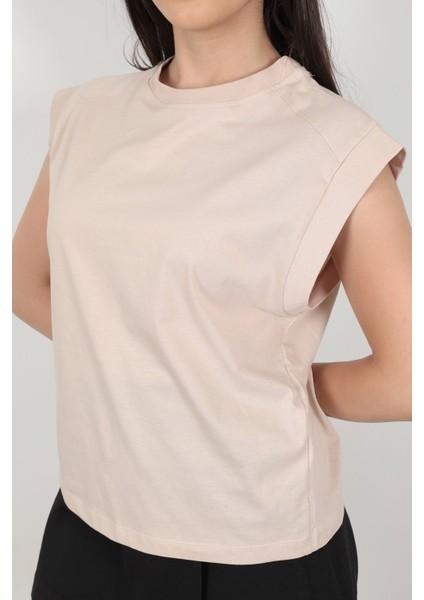 Kadın Kısa Kollu Bej T-Shirt %100 Pamuk Kolları Ribanalı Bisiklet Yaka - 24503