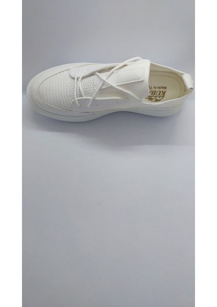 Kuback Rahat Taban Beyaz Triko Ayakkabı Yüksek Taban Bağcıklı Günlük Erkek Ayakkabı fırsatları