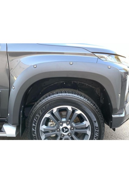 Mitsubishi L200 2019+ Çamurluk Kaplama Seti Dodik