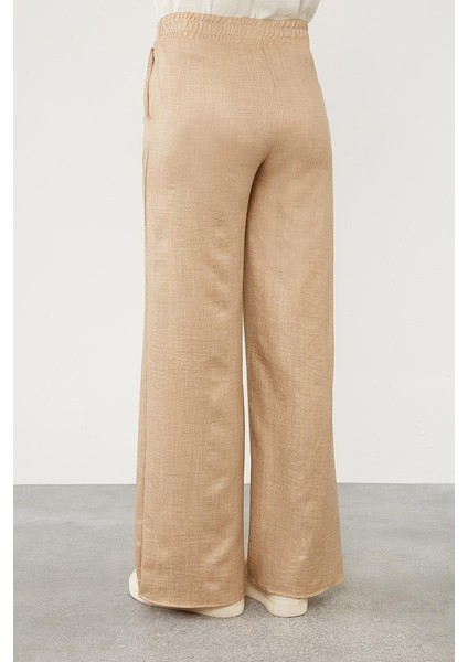 Pudra Belli Lastikli Çizgi Detay Pantolon fırsatları