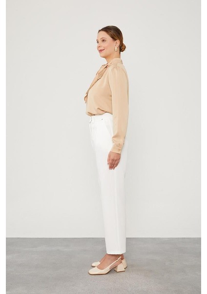 Ekru Plise Detaylı Kumaş Pantolon fırsatları