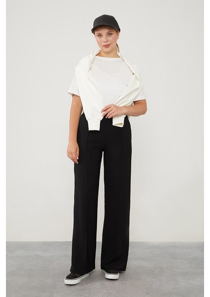 Siyah Şerit Detaylı Spor Pantolon fırsatları