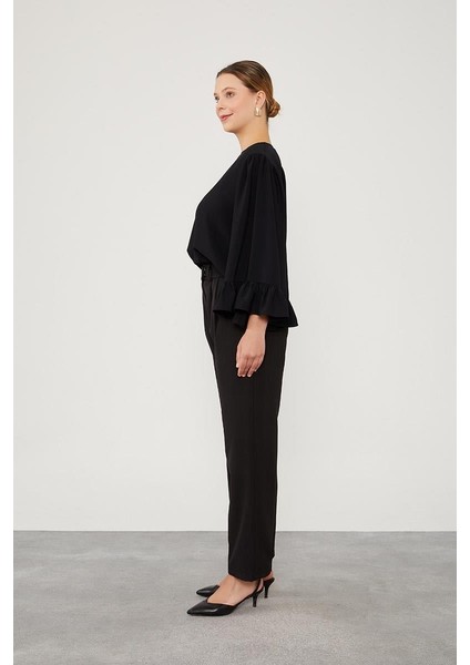 Siyah Plise Detaylı Kumaş Pantolon fırsatları