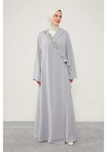 Gri Kruvaze Yakalı Yan Bağıcıklı Ferace