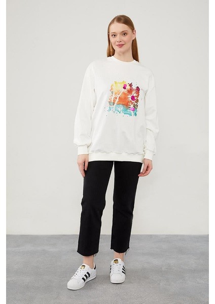 Ekru Pul Işlemeli Baskılı Sweatshirt