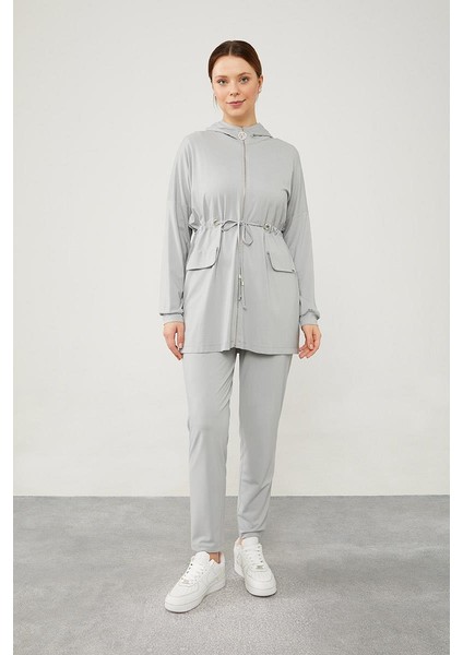 Gri Kapüşonlu Belden Büzülebilir İpli Spor Takım