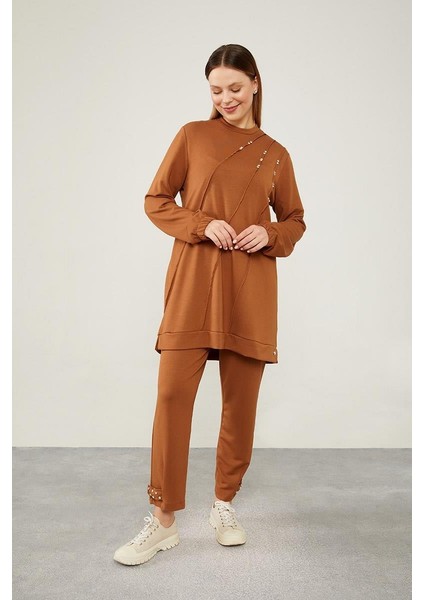 Kahve Taş Detaylı Spor Takım