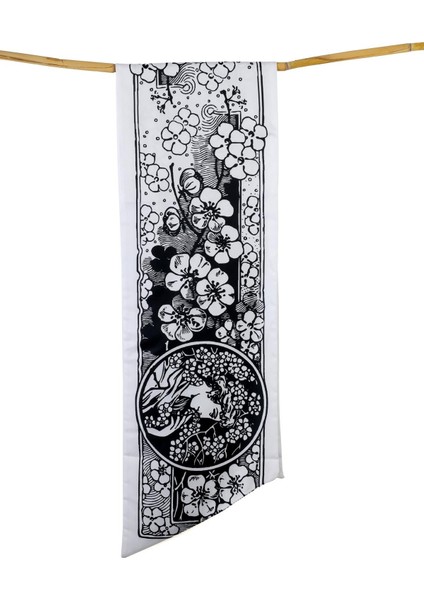 Çiçek Desen Beyaz Twill Üçgen Fular 26X135 cm