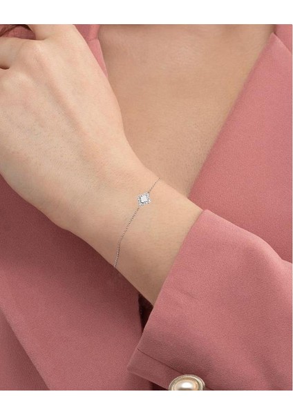 Brezza Lusso Luck Serisi Swarovski Taşlı Minimal Special Kadın Gümüş Bileklik