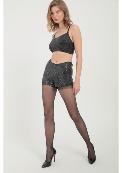 Gümüş Pul Işlemeli Crop Şort Takım .