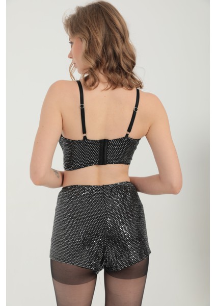 Gümüş Pul Işlemeli Crop Şort Takım . modelleri