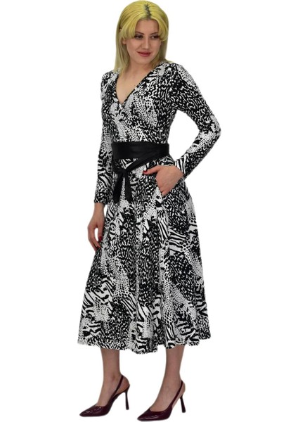 Kadın Viskon Leopar Desenli V Yaka Elbise BGL-ST03536