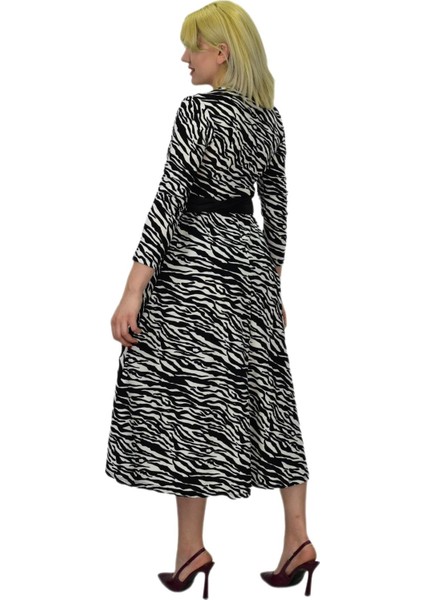 Kadın Krep Zebra Desenli V Yaka Elbise BGL-ST03537 indirimleri