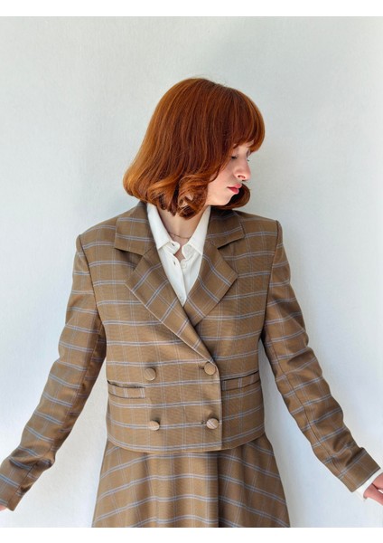 Kısa Blazer Ceket Kadın Kum modelleri
