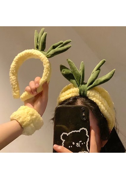 Ananas Yüz Yıkama Üç Parçalı Set Sevimli Peluş Komik Ananas Kafa Bandı Yüz Yıkama Kafa Bandı Firkete Su Geçirmez Bileklik Saç Aksesuarı (Yurt Dışından)