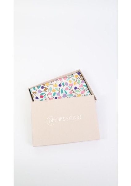 Çiçek Desenli Turkuaz Soft Eşarp 95X95 modelleri