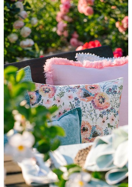 Somon Çiçek Baskılı 45 x 45 cm Kare Kırlent Kılıfı fırsatları