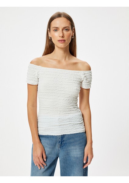 Madonna Yaka Tişört Dokulu Kısa Kollu Slim Fit modelleri