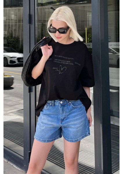 Siyah Oversize Kalp Baskılı Bisiklet Yaka Kısa Kollu Tişört MG2129