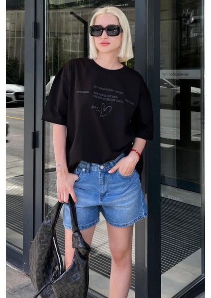 Siyah Oversize Kalp Baskılı Bisiklet Yaka Kısa Kollu Tişört MG2129