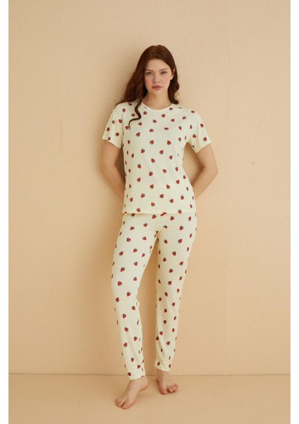 Dreamy Ipeksi Kaşkorse Çilek Desenli Kısa Kollu Pijama Takımı