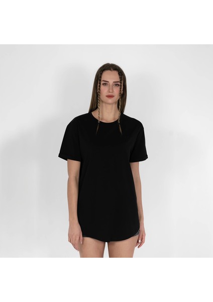 Oval Etek Nakışlı Unisex Siyah T-Shirt