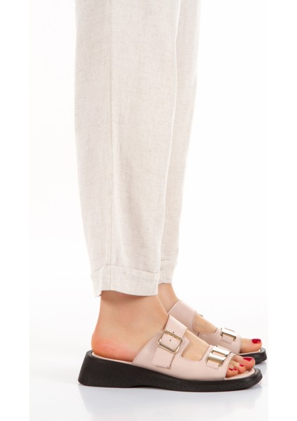 Iç Dış Metal Tokalı Kadın Terlik