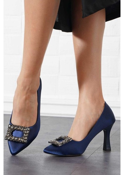 Feles Kare Taş Detaylı Stiletto Kadın Topuklu Ayakkabı fırsatları