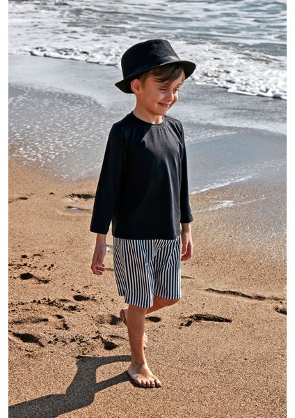 Siyah Çizgili Erkek Çocuk Şort B2432 fiyatları