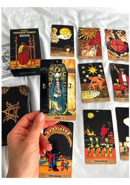 Regin Black Vintage Tarot