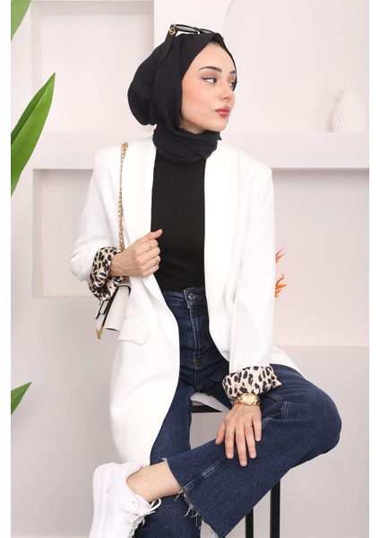 Beyaz Kruvaze Yaka Cepli Blazer Ceket modelleri