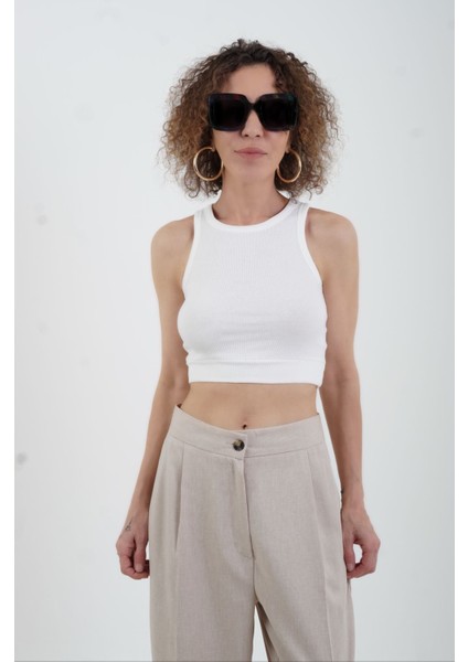 Beyaz Crop Atlet modelleri