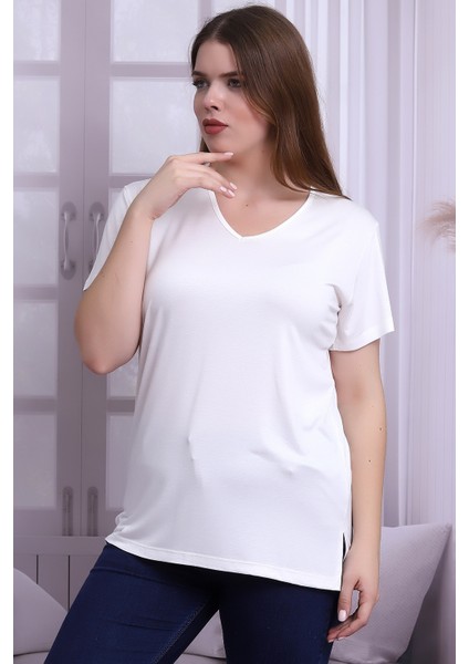B21399902 Büyük Beden Viskon V Yaka Kısa Kol Bluz Ekru