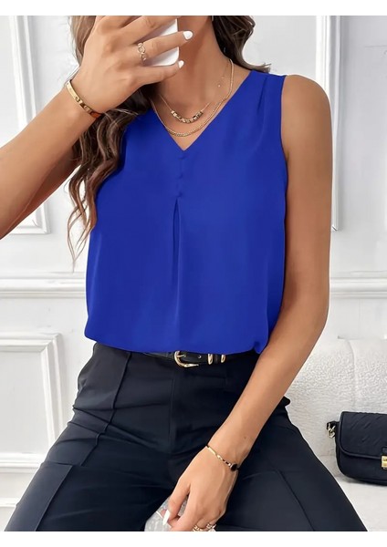 Kadın Kısa Kollu V Yaka Düğme ve Pile Detay Kolsuz Sandy Bluz