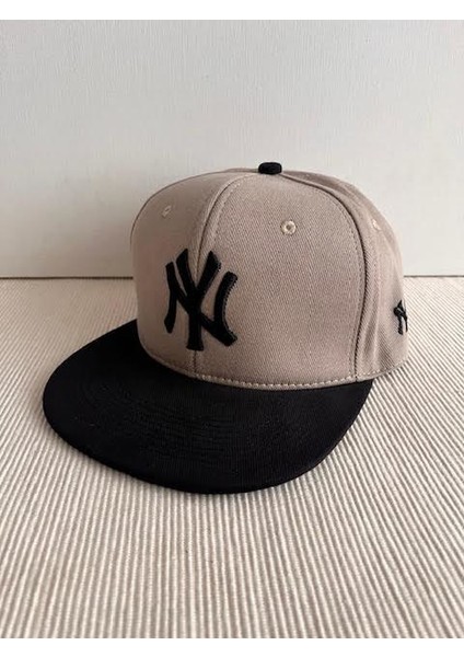 Ny Nakışlı Arkasından Ayarlanabilir Unisex Siyah-Bej Renk Hip Hop Şapka