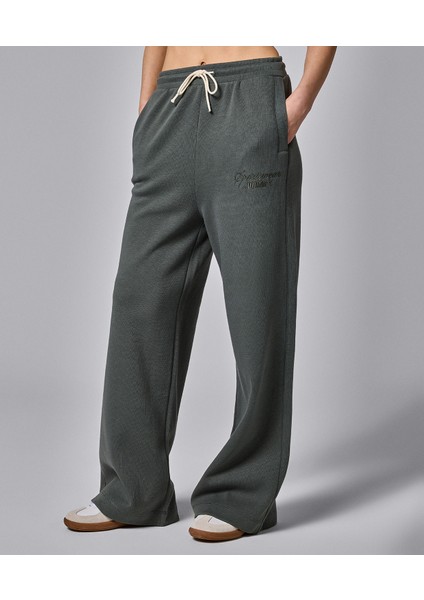 Classics+ Relaxed Sweatpants