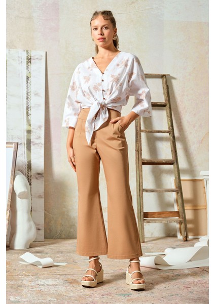 Yarasa Kol Çiçekli Gömlek Bej