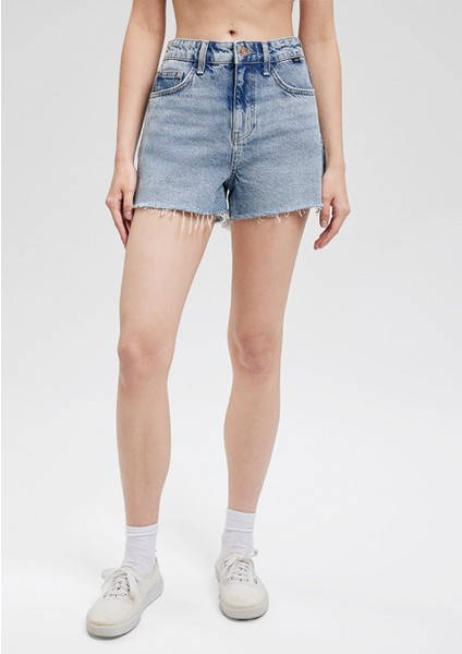 Cherry 90LAR Açık Mavi Jean ŞORT1410022-87069 modelleri