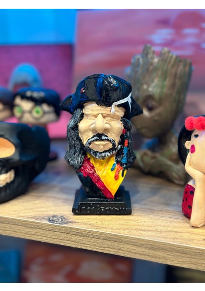 Korsan Taş Figür, Biblo