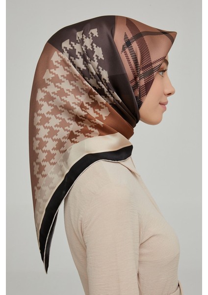 Nostalji Serisi %100 Twill Ipek Eşarp 8620D 38