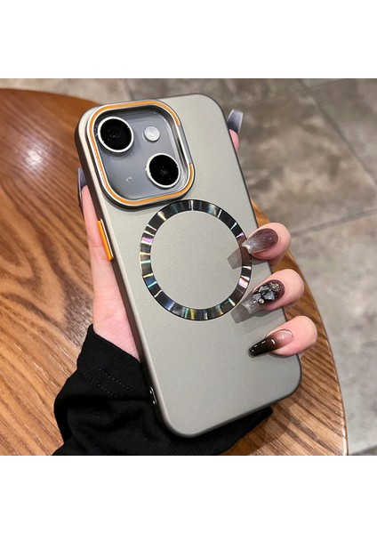 Apple iPhone 15 Uyumlu Kılıf Zebana Titanium Rubber Kılıf (Kablosuz Şarj Destekli) Natürel Titanyum fiyatları